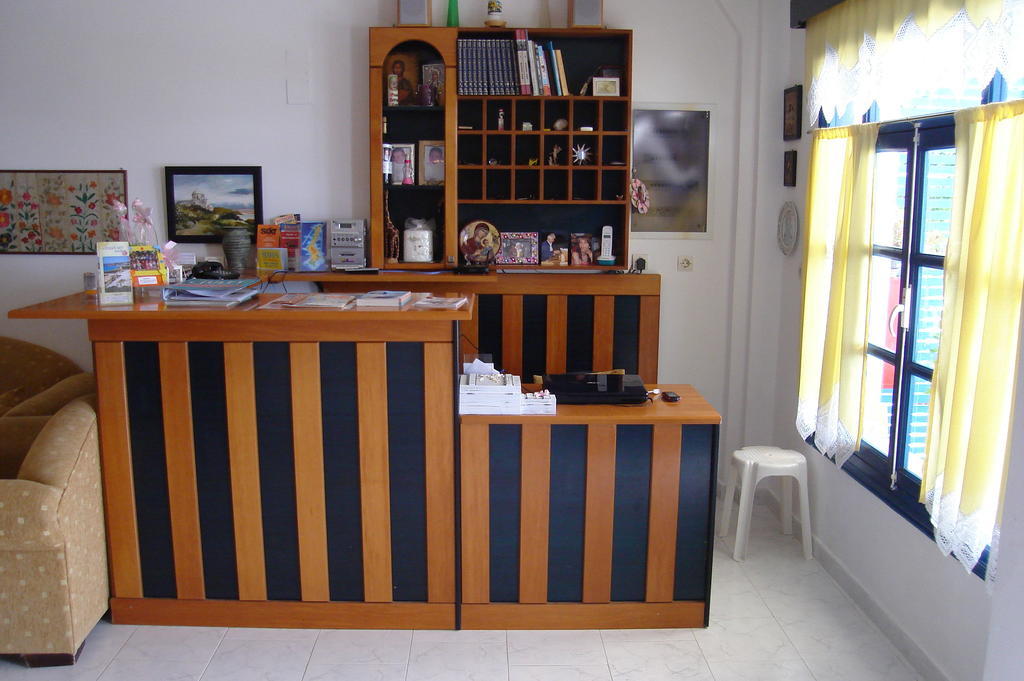 Ardani Bay Studios Amoopi Room photo